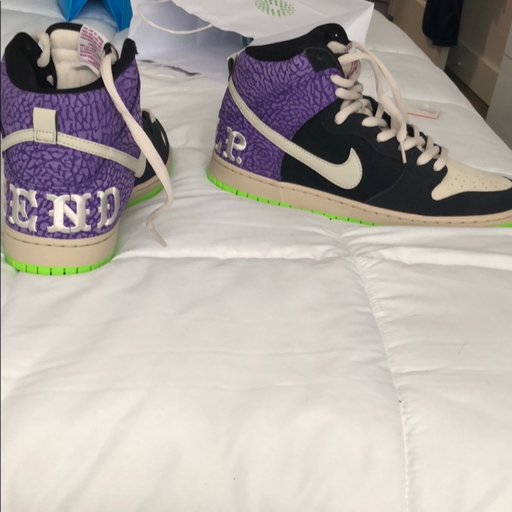 Nike Dunkhigh “SEND HELP” EDITION deadstok size 11